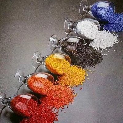 De HUISDIERENfles schilfert de Dubbele Schroef Plastic Machine van de Recyclingsgranulator af