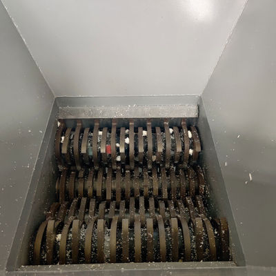 HDPE Blauwe Trommel Schuimcontainer Vier Schachtas Plastic Recyclingsontvezelmachine