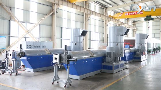 LLDPE-HDPE OPP Film die Drie Machine Geïntegreerde Granulator recycleren